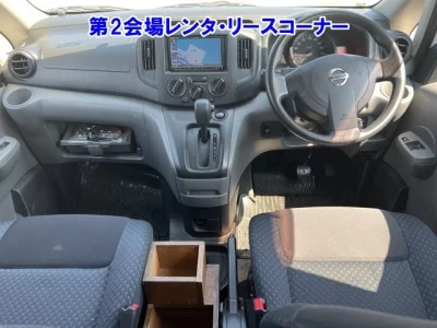 NISSAN NV200