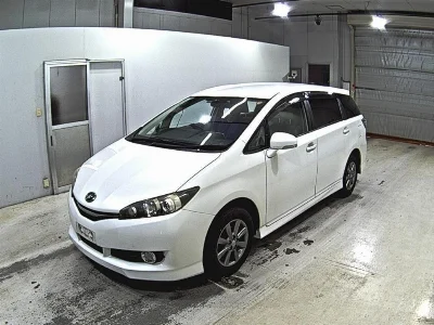 TOYOTA WISH