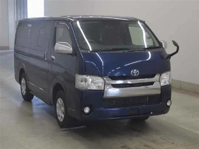TOYOTA HIACE VAN