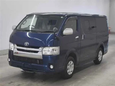 TOYOTA HIACE VAN
