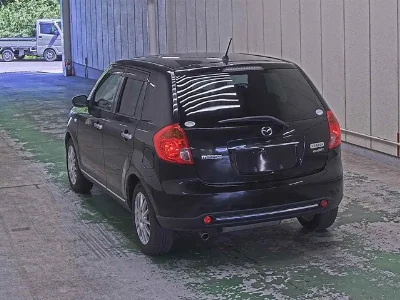 MAZDA VERISA