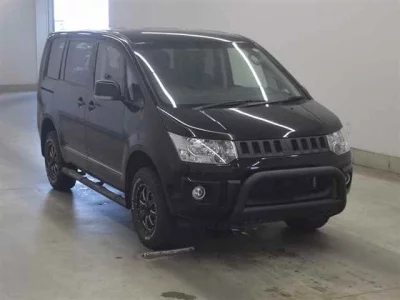MITSUBISHI DELICA D5