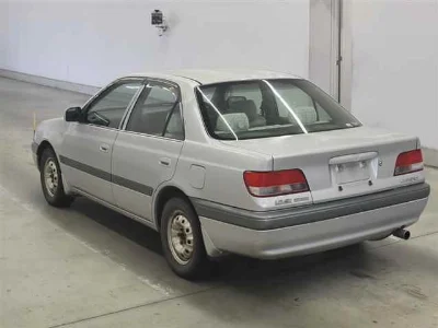 TOYOTA CARINA