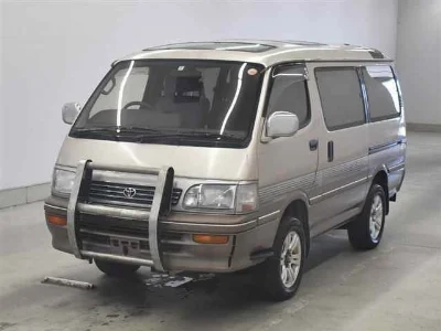 TOYOTA HIACE