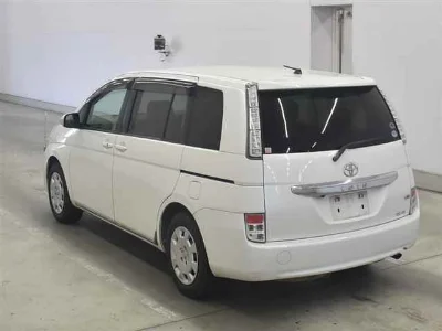 TOYOTA ISIS