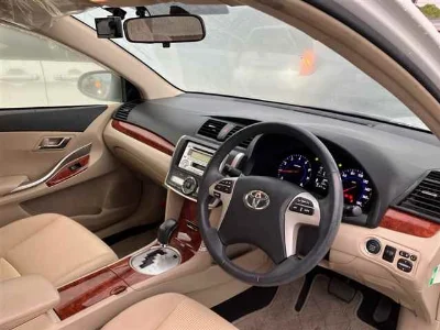 TOYOTA PREMIO