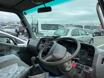 MITSUBISHI CANTER