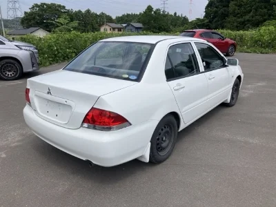 MITSUBISHI LANCER