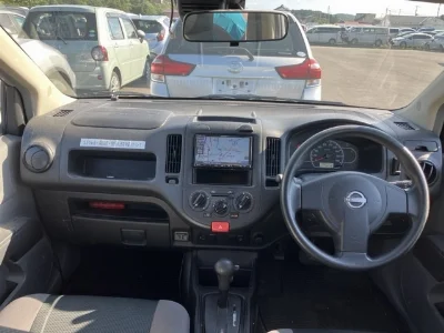 NISSAN AD