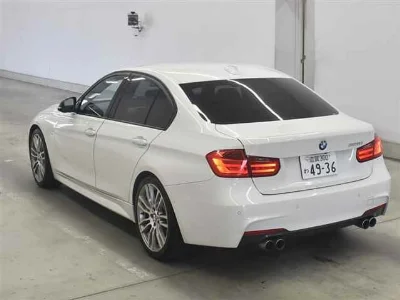 BMW 3 SERIES