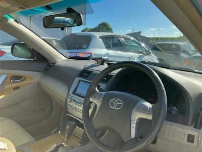 TOYOTA CAMRY