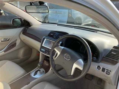 TOYOTA PREMIO