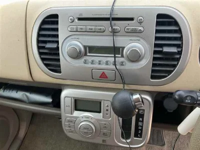 SUZUKI MRWAGON