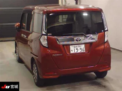 TOYOTA ROOMY