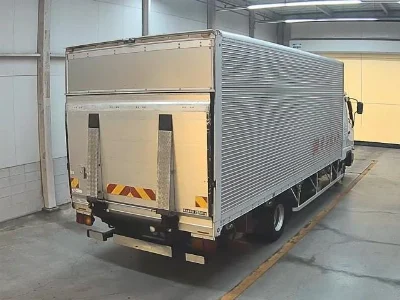 MITSUBISHI FUSO FIGHTER