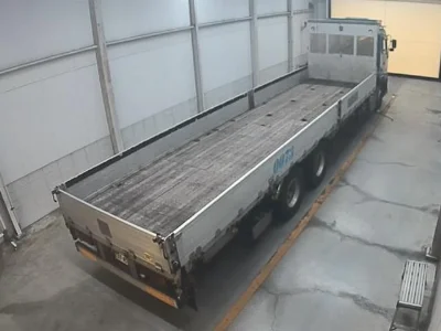 NISSAN UD
