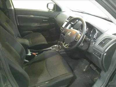 MITSUBISHI RVR