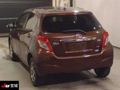 TOYOTA VITZ