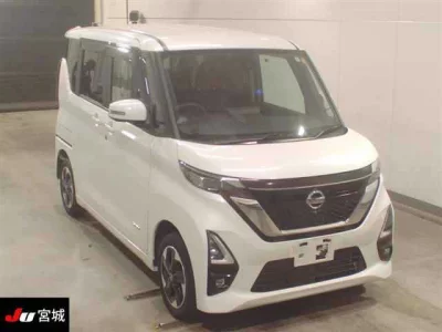 NISSAN ROOX
