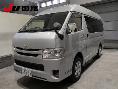 TOYOTA REGIUS VAN