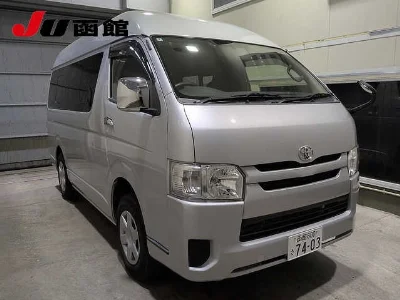 TOYOTA REGIUS VAN