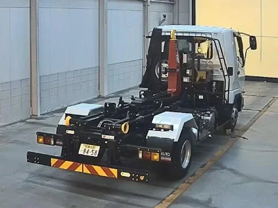 MITSUBISHI FUSO FIGHTER