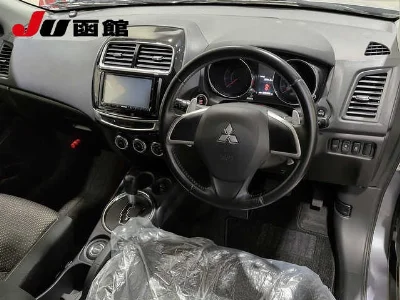 MITSUBISHI RVR