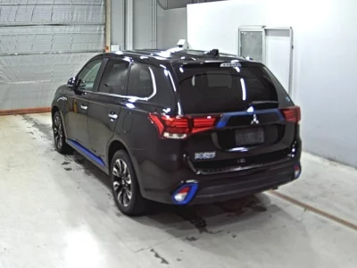 MITSUBISHI OUTLANDER PHEV