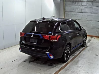 MITSUBISHI OUTLANDER PHEV