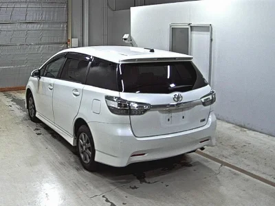 TOYOTA WISH