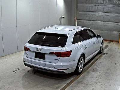 AUDI A4 AVANTE