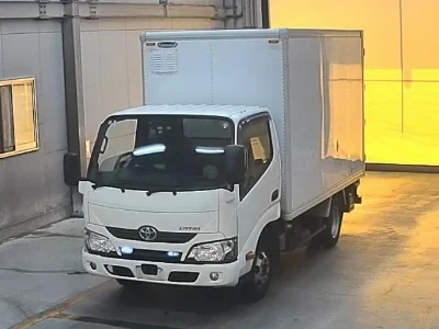 TOYOTA DYNA