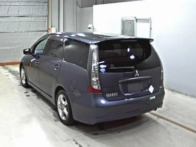 MITSUBISHI GRANDIS