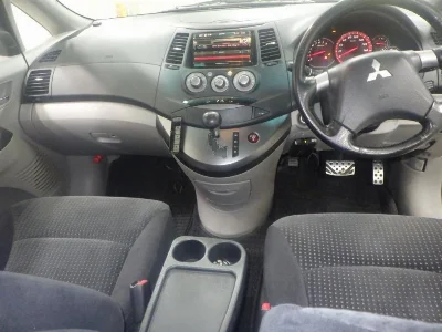 MITSUBISHI GRANDIS