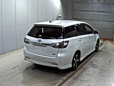 TOYOTA WISH