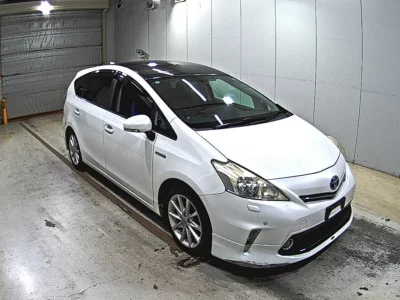 TOYOTA PRIUS ALPHA