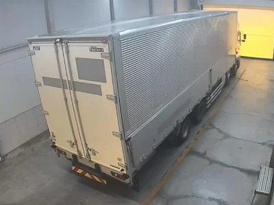 NISSAN UD