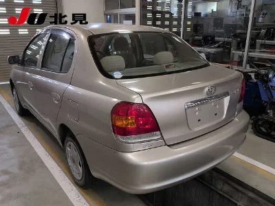 TOYOTA PLATZ