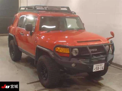 TOYOTA FJ CRUISER