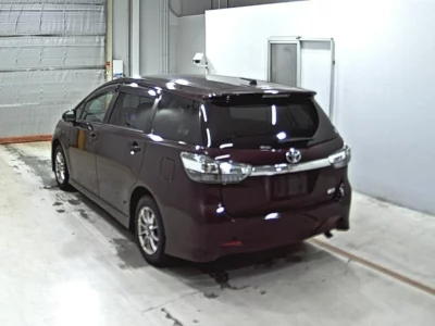 TOYOTA WISH
