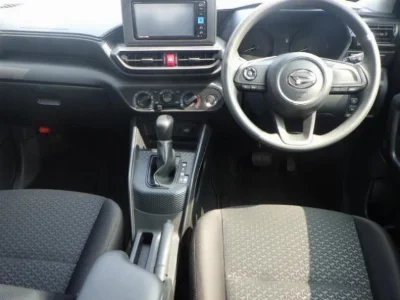 DAIHATSU ROCKY
