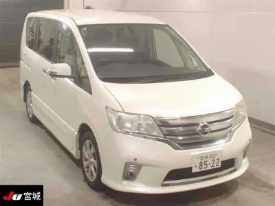 NISSAN SERENA