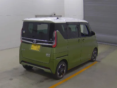 NISSAN ROOX