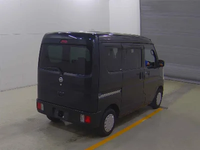 NISSAN CLIPPER VAN