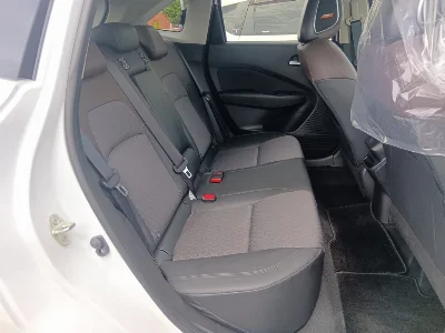NISSAN AURA