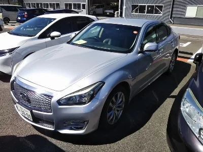 NISSAN FUGA