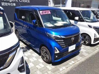 NISSAN ROOX
