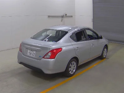 NISSAN TIIDA LATIO
