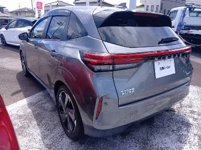 NISSAN AURA