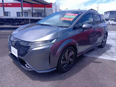 NISSAN AURA